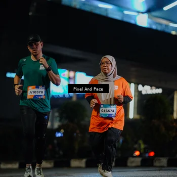Runner Photo 7791073