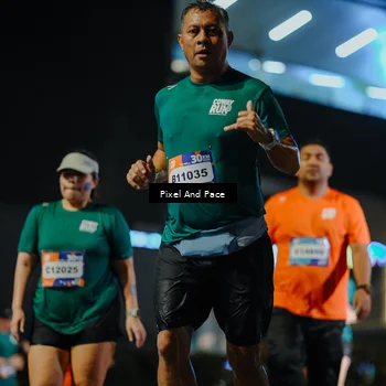 Runner Photo 7791076