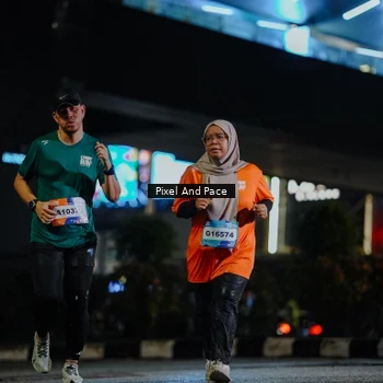 Runner Photo 7791084