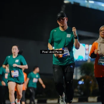 Runner Photo 7791093