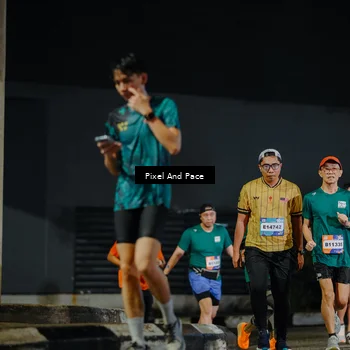 Runner Photo 7791113
