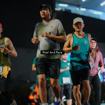 Runner Photo 7791243