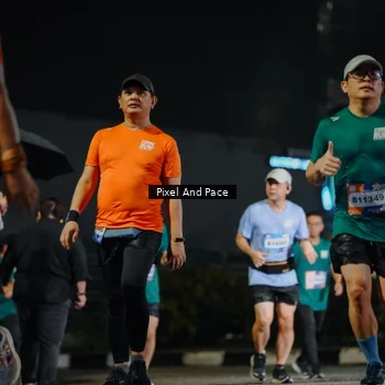 Runner Photo 7791355