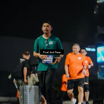 Runner Photo 7791414