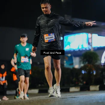 Runner Photo 7791544
