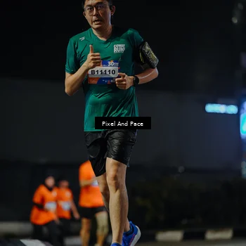 Runner Photo 7791669
