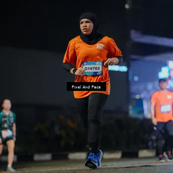 Runner Photo 7791695