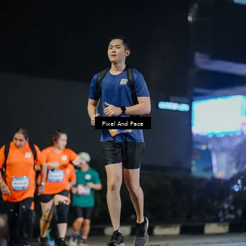 Runner Photo 7791733