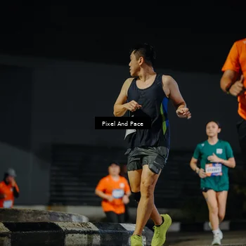 Runner Photo 7791897