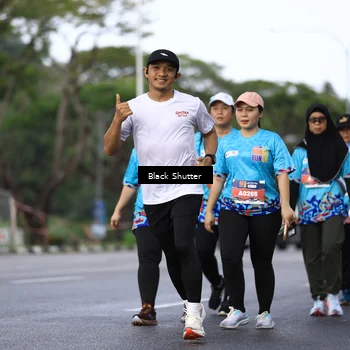Runner Photo 7791953