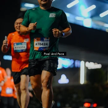 Runner Photo 7792039