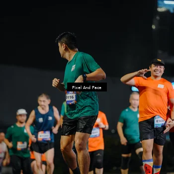 Runner Photo 7792043