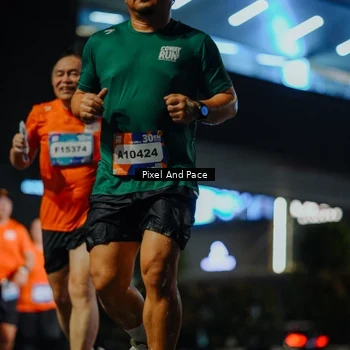Runner Photo 7792045