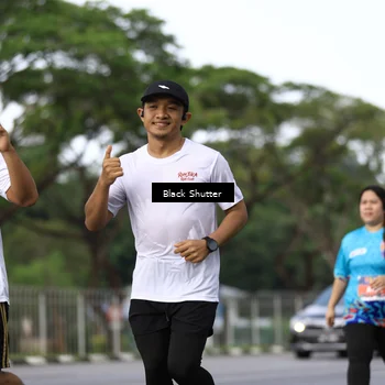 Runner Photo 7792065