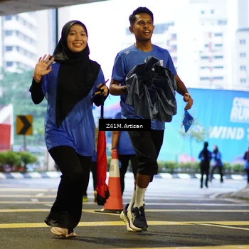 Runner Photo 7792076