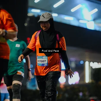 Runner Photo 7792087