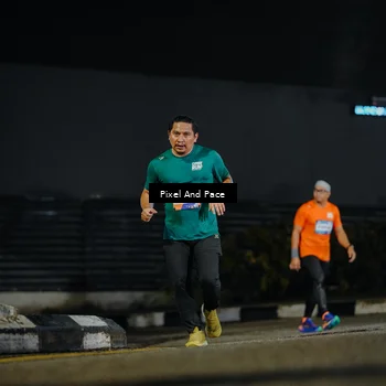 Runner Photo 7792097