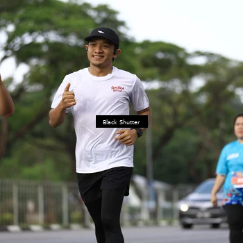 Runner Photo 7792104