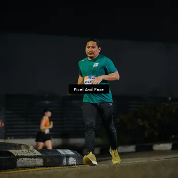 Runner Photo 7792107