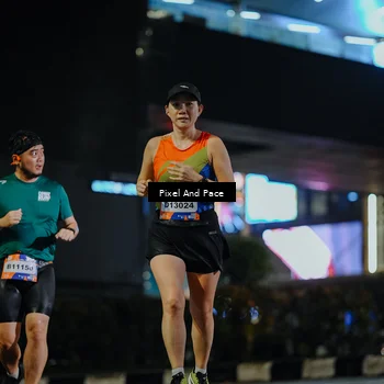 Runner Photo 7792124