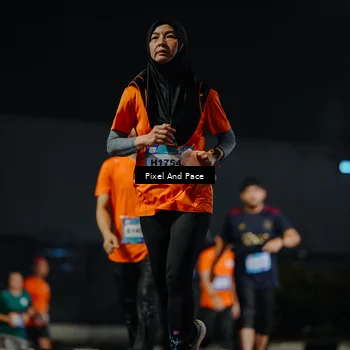 Runner Photo 7792221