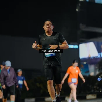 Runner Photo 7792265