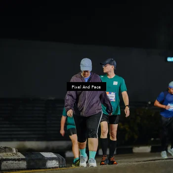 Runner Photo 7792273