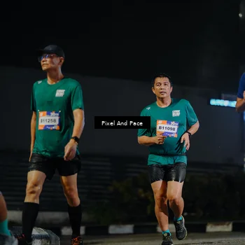 Runner Photo 7792304