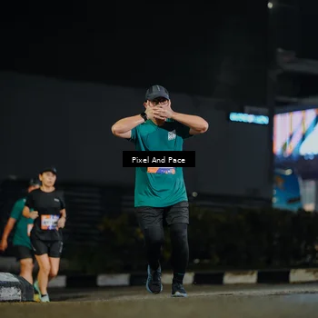 Runner Photo 7792316