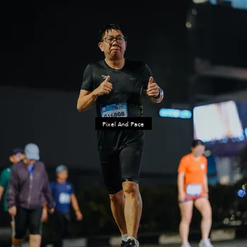 Runner Photo 7792322
