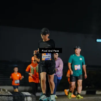 Runner Photo 7792350