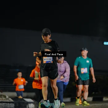 Runner Photo 7792354