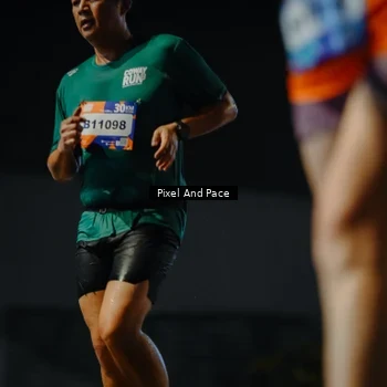 Runner Photo 7792358