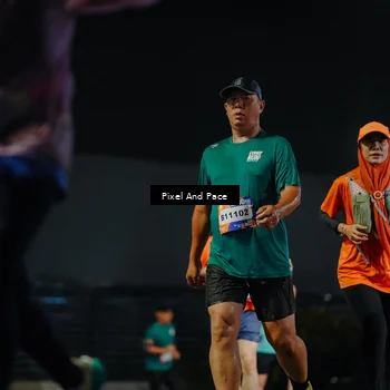 Runner Photo 7792368