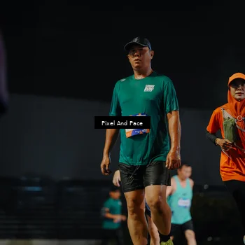 Runner Photo 7792371
