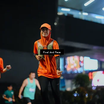 Runner Photo 7792390