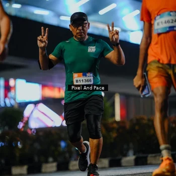 Runner Photo 7792402