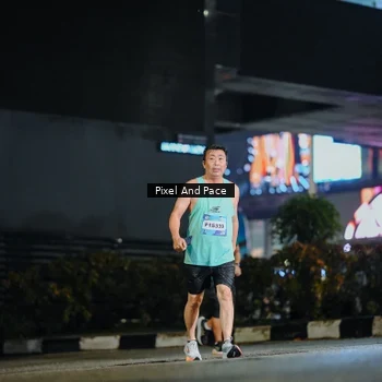 Runner Photo 7792414