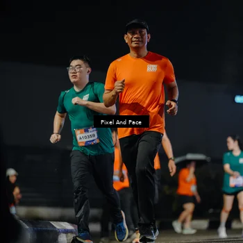 Runner Photo 7792496