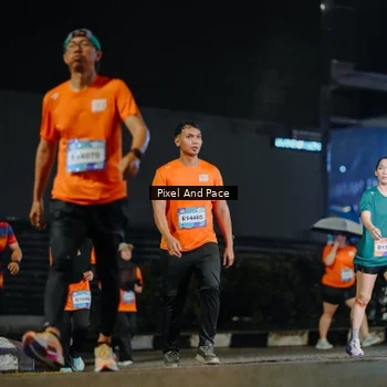 Runner Photo 7792541