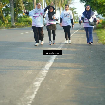 Runner Photo 7792594