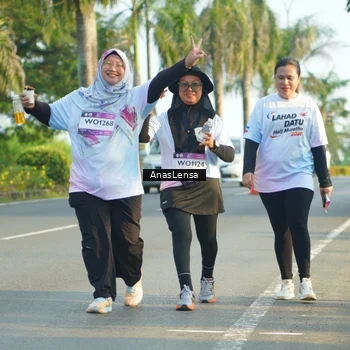 Runner Photo 7792600