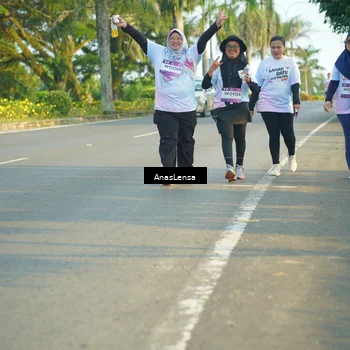 Runner Photo 7792601