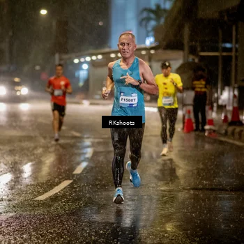 Runner Photo 7792602