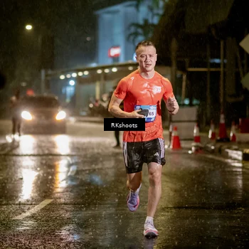 Runner Photo 7792653