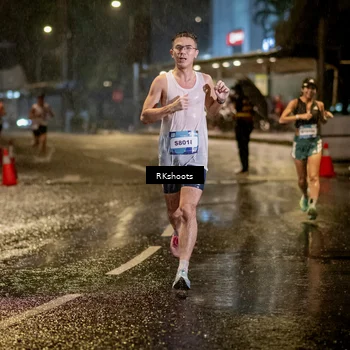 Runner Photo 7792666