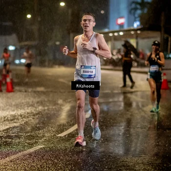 Runner Photo 7792674
