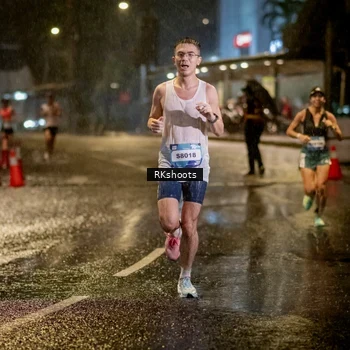 Runner Photo 7792682