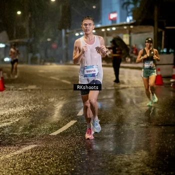 Runner Photo 7792683