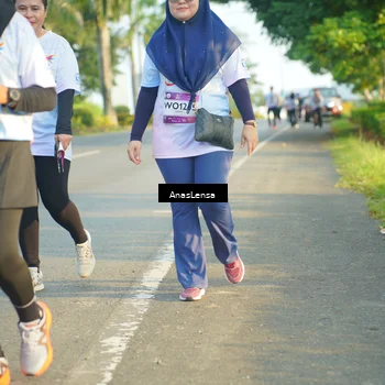 Runner Photo 7792687